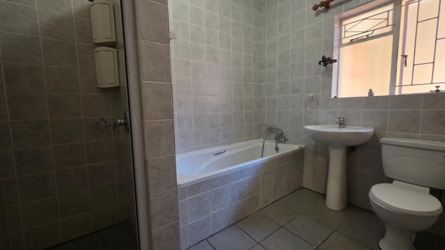 3 Bedroom Property for Sale in Hartenbos Central Western Cape